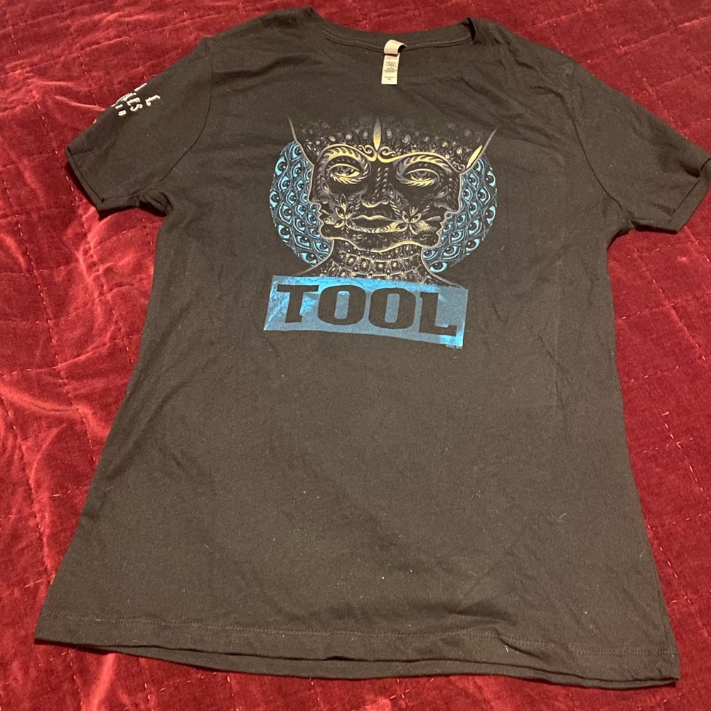 NWOT Tool a on we T-Shirt Women’s XL